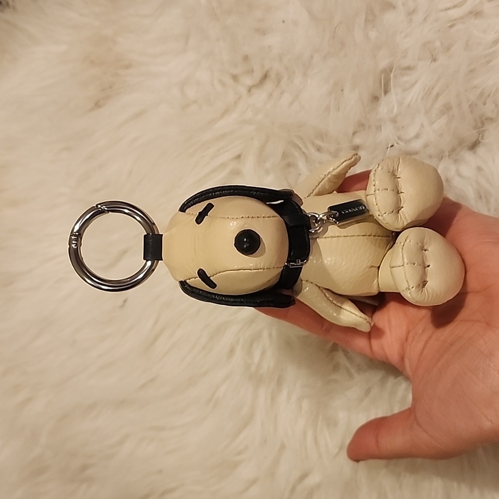 COACH x Peanut Collection Snoopy Key Fob Charm